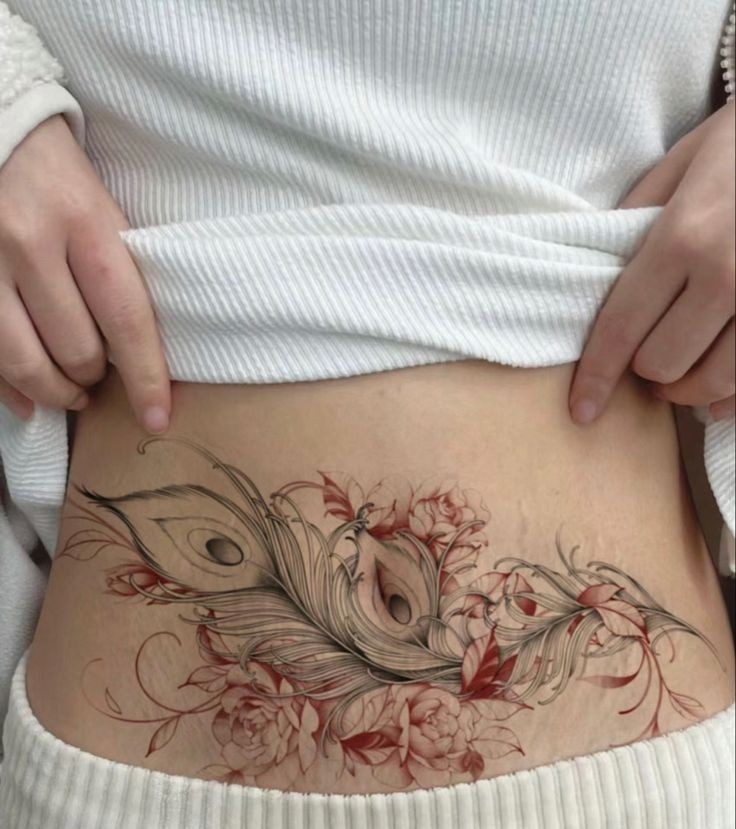 Mẫu hình xăm hõm Venus và bụng dưới