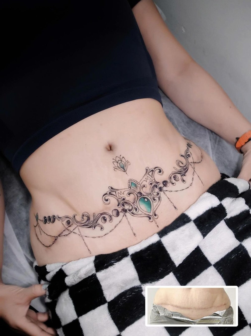 Mẫu hình xăm hõm Venus và bụng dưới – mẫu 33