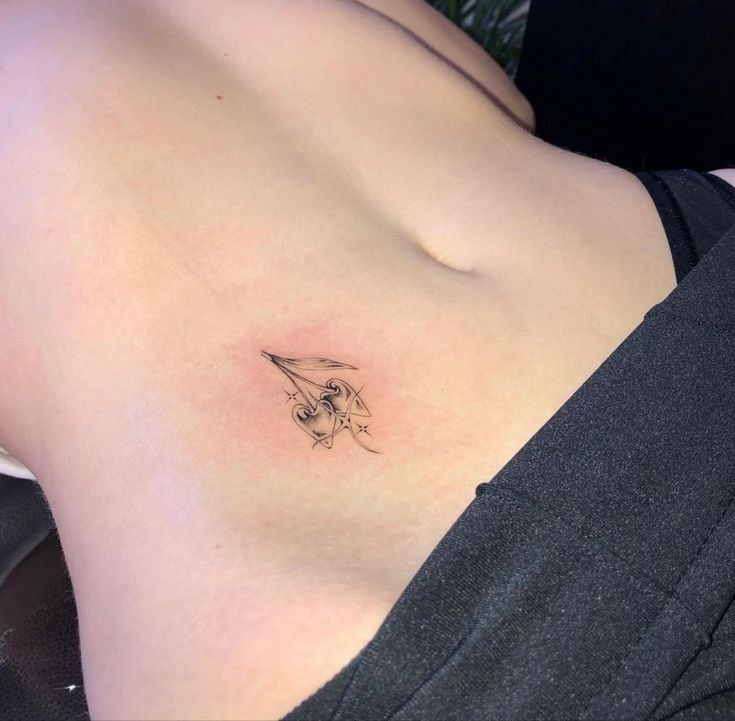 Mẫu hình xăm hõm Venus và bụng dưới – mẫu 52