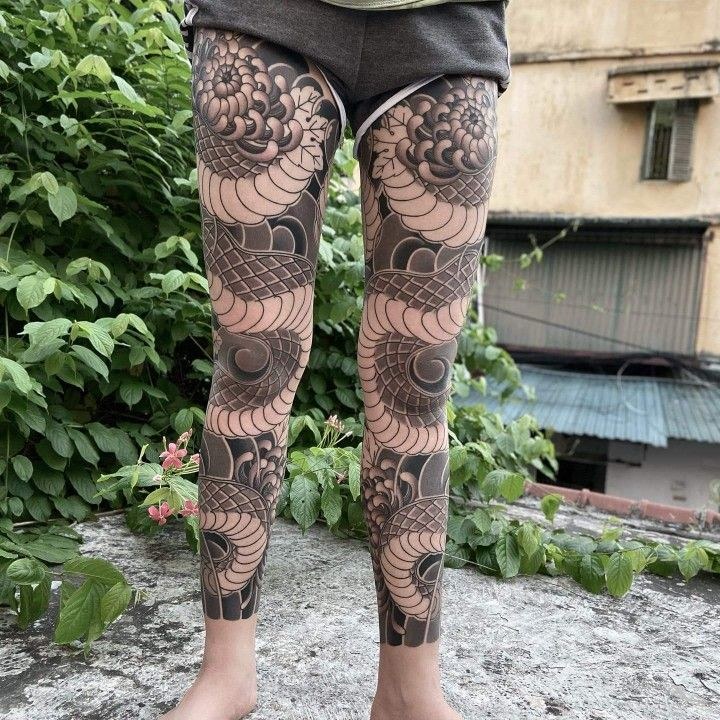 Mẫu hình xăm full chân nữ