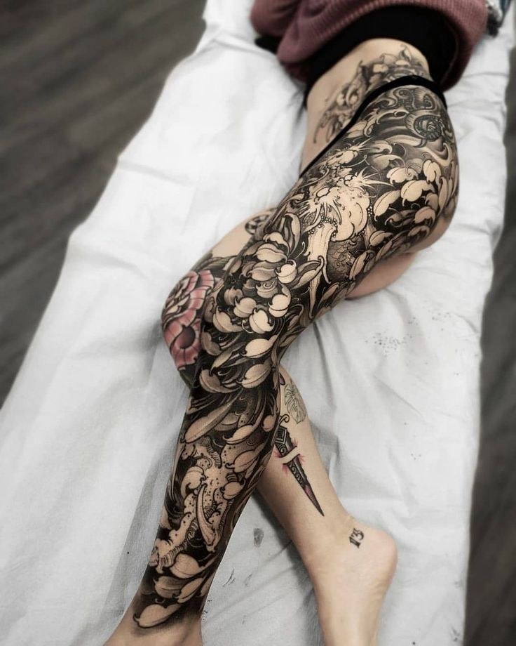 Mẫu hình xăm full chân nữ