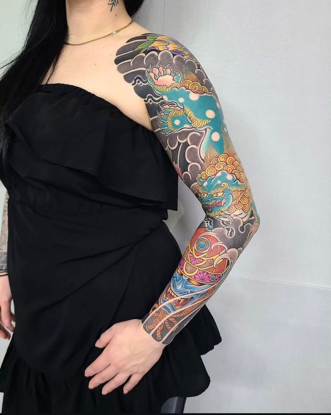 Mẫu hình xăm full tay nữ – mẫu 27
